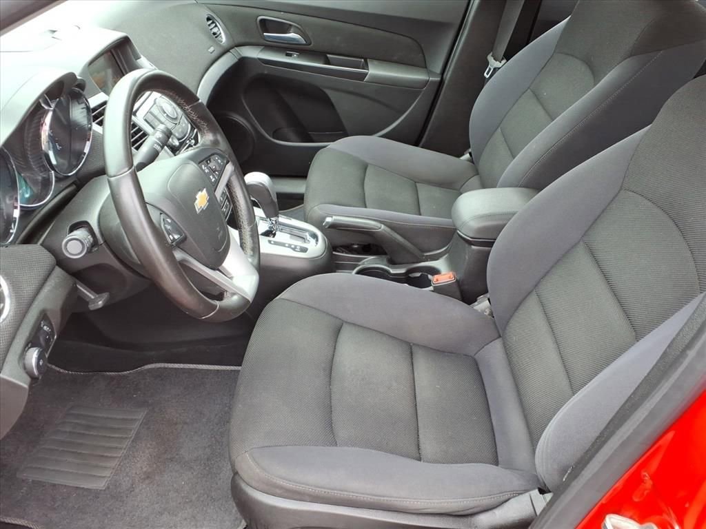 Used 2014 Chevrolet Cruze LT w/ RS Package FWD image 12