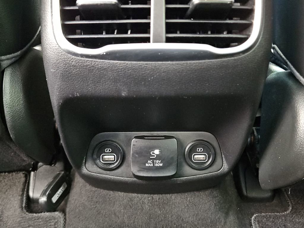 Used 2023 Hyundai Santa Fe Limited w/ Cargo Package image 31