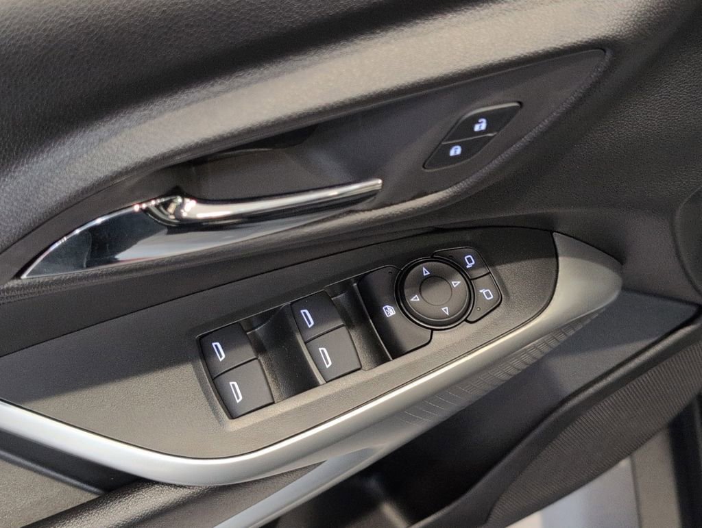 New 2026 Chevrolet Trax LS w/ Driver Confidence Package image 15