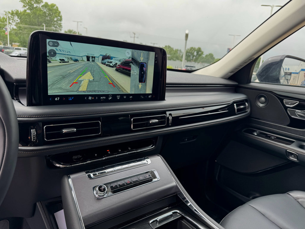 New 2025 Lincoln Aviator AWD w/ Jet Appearance Package image 36
