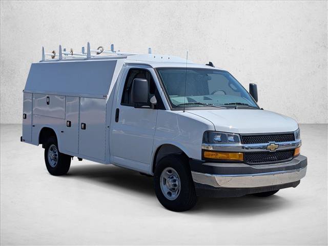 New 2026 Chevrolet Express 3500 w/ Power Convenience Package RWD image 7