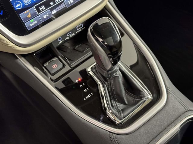 Used 2023 Subaru Outback Limited image 28