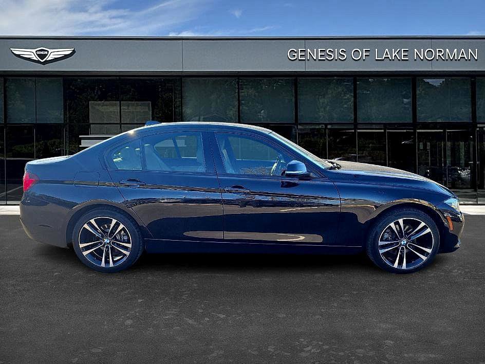 Used 2018 BMW 330i xDrive Sedan image 3