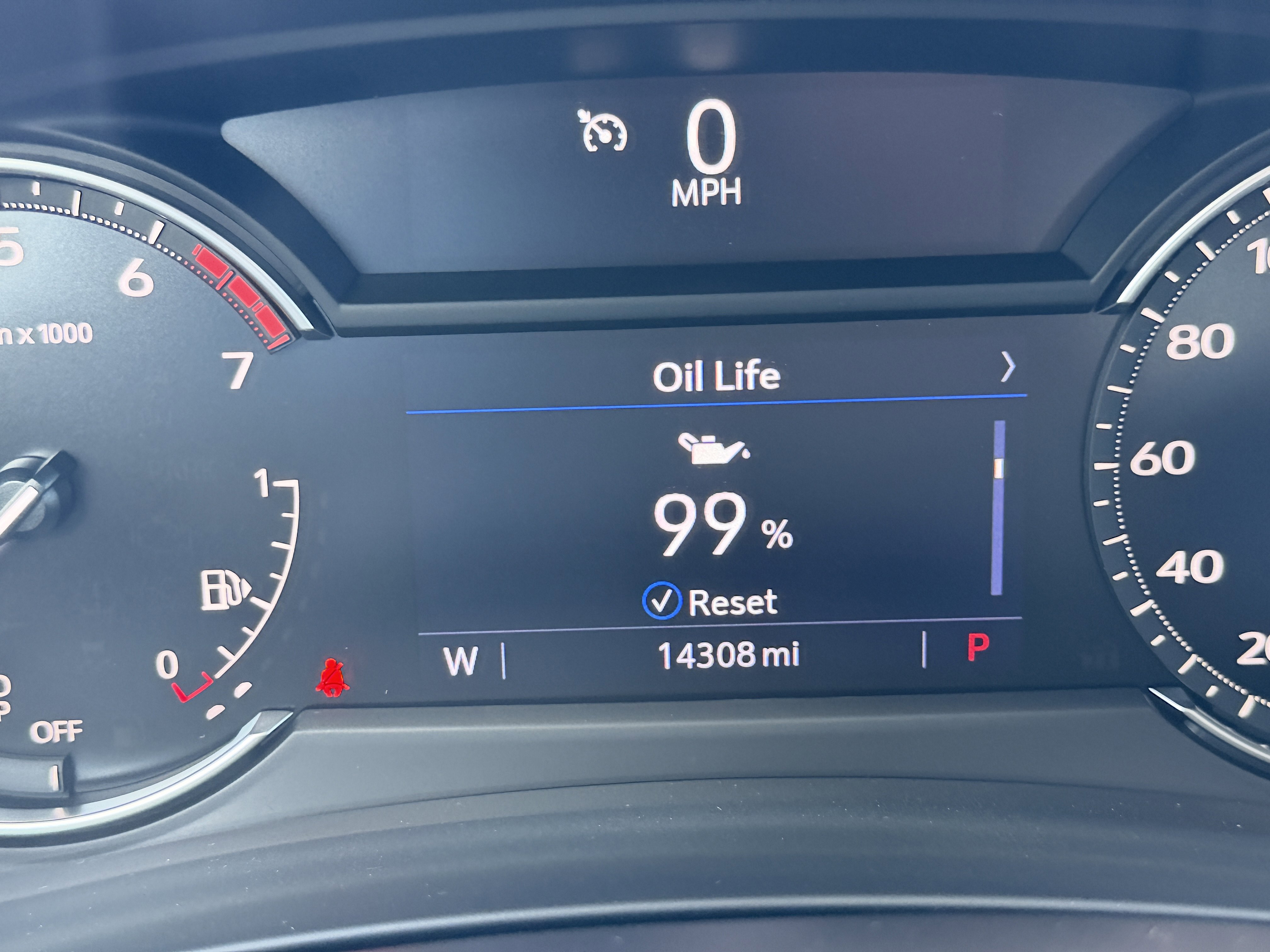 Used 2023 Cadillac XT4 Sport FWD image 31