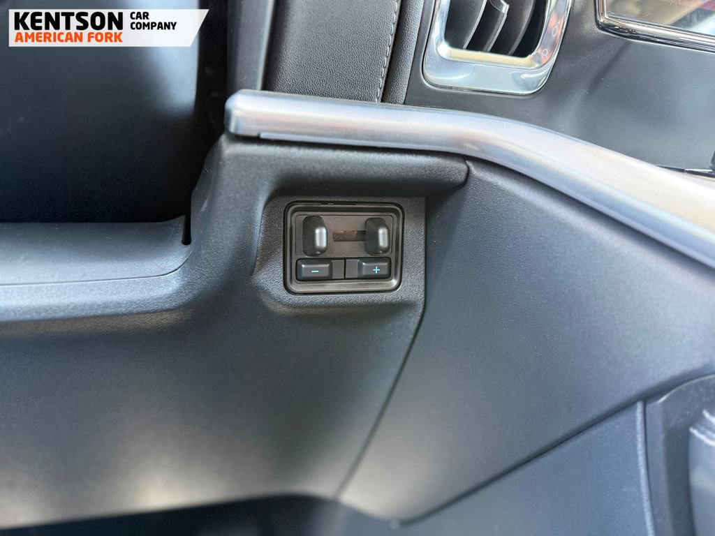Used 2025 Ford Expedition Max Platinum image 28
