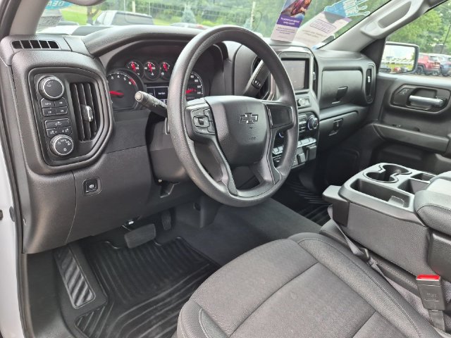 Used 2025 Chevrolet Silverado 1500 Custom Trail Boss AWD/4WD image 12