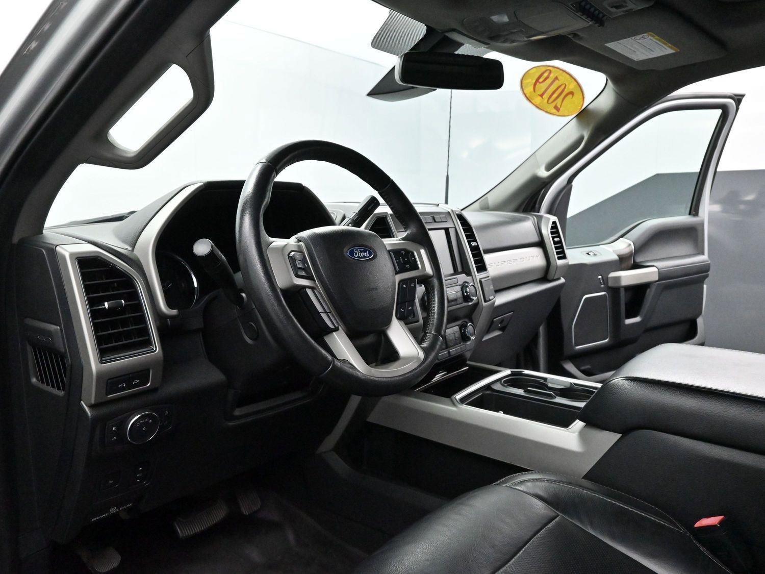 Used 2019 Ford F250 Lariat w/ Lariat Ultimate Package image 17