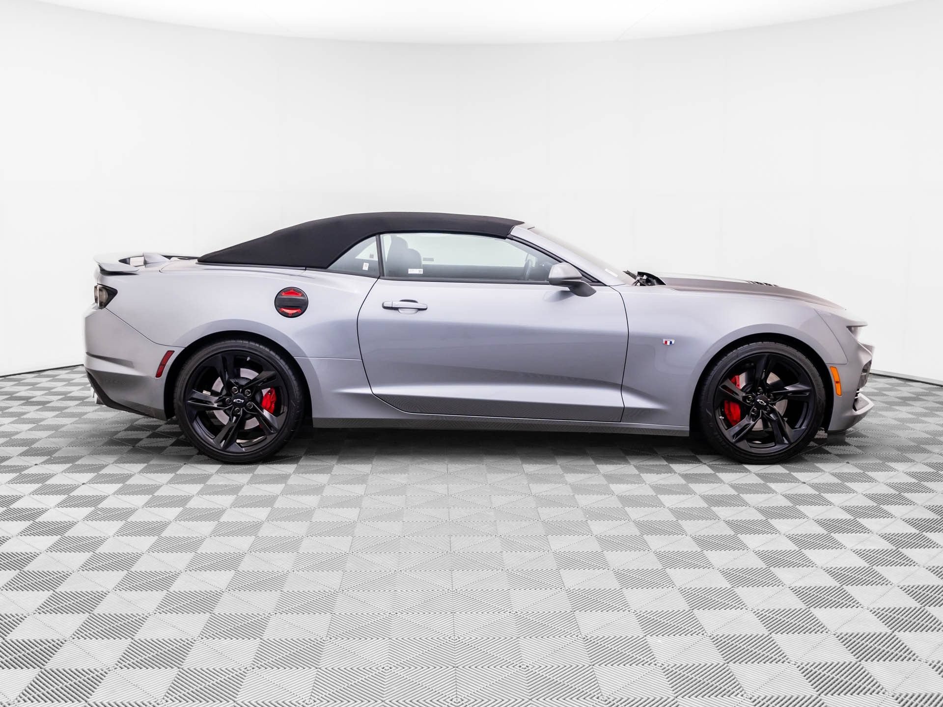 Used 2023 Chevrolet Camaro SS RWD image 6