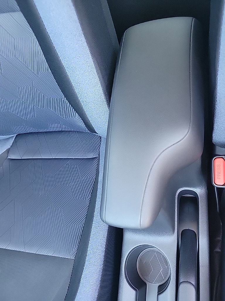 New 2025 Nissan Versa SV w/ Trunk Package image 31