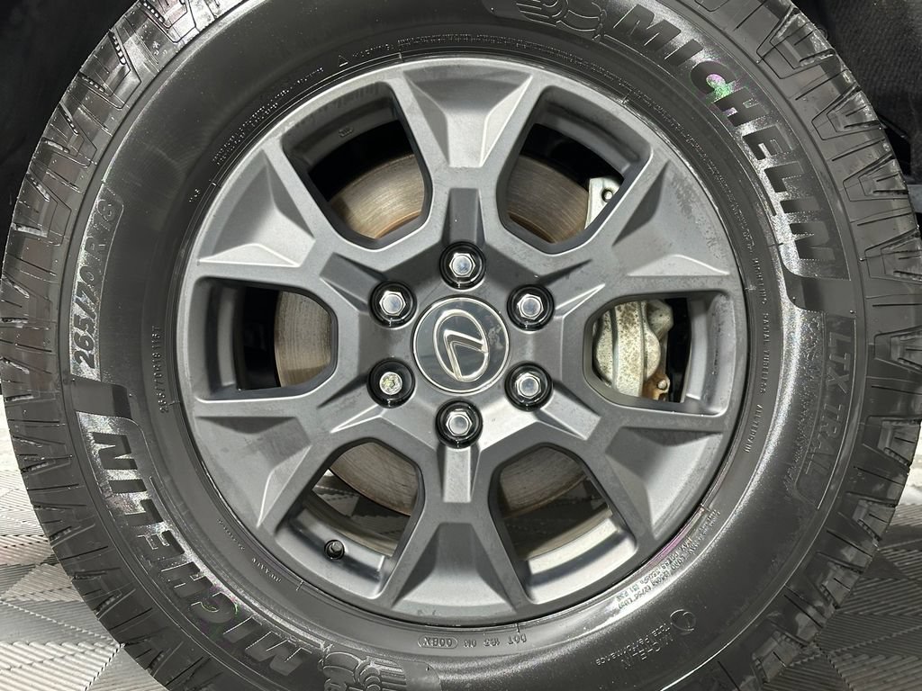 Used 2024 Lexus GX 550 AWD/4WD image 14