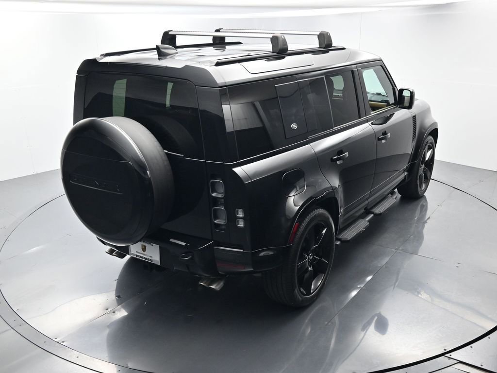 Used 2024 Land Rover Defender 110 V8 image 37