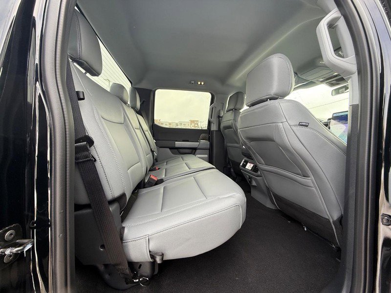 New 2025 Ford F150 Lightning Flash AWD/4WD image 14