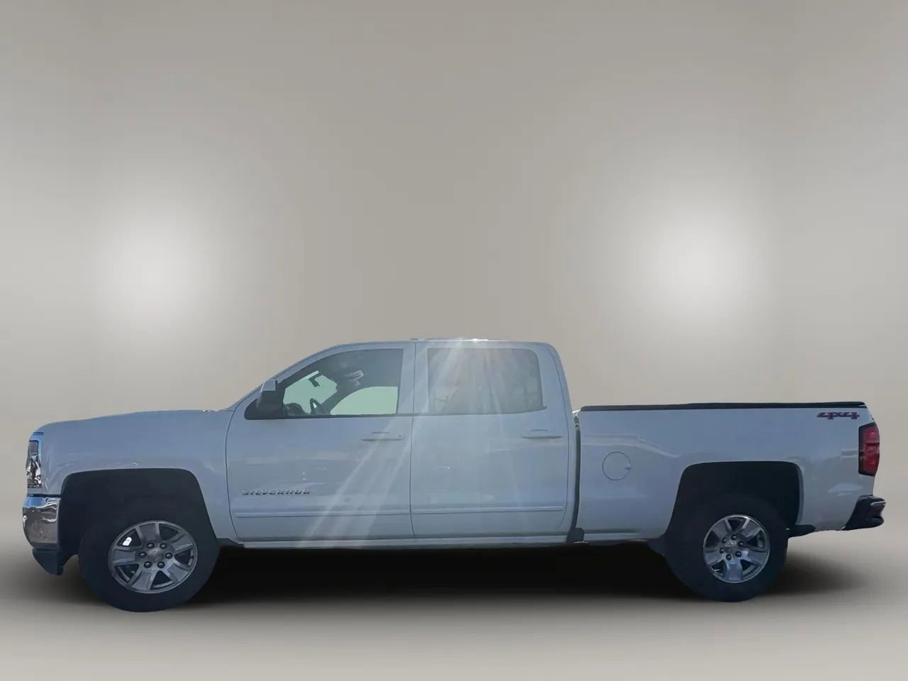 Used 2017 Chevrolet Silverado 1500 LT w/ LT Fleet Plus Package image 4