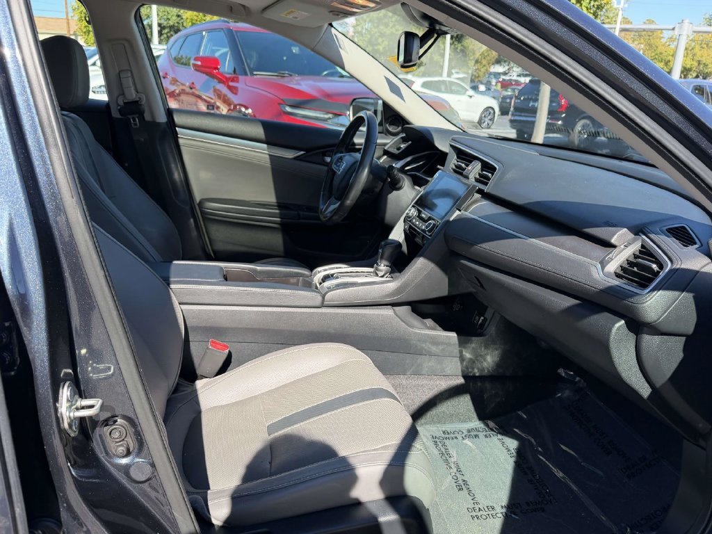 Used 2017 Honda Civic EX-L image 12