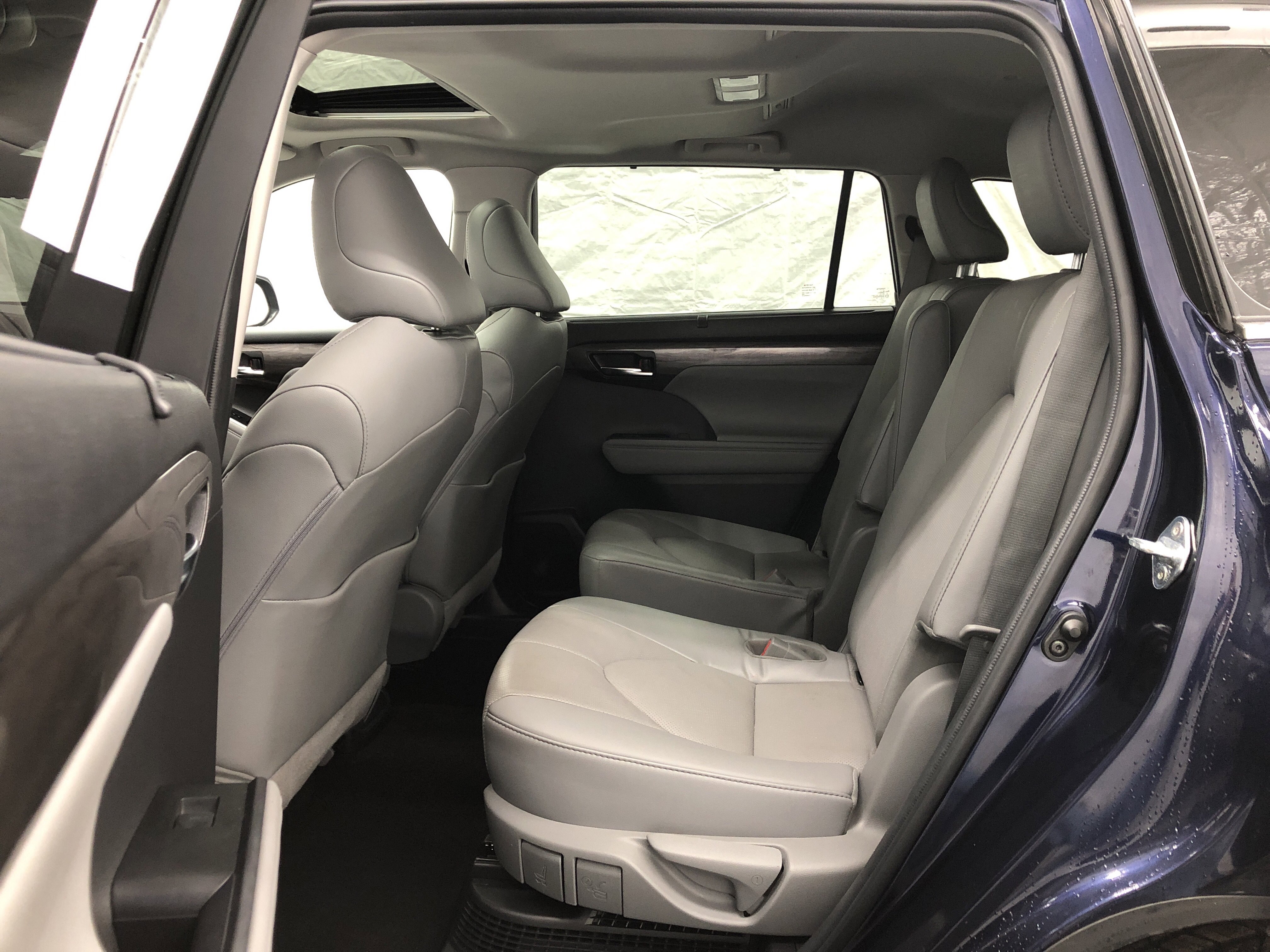 Used 2022 Toyota Highlander Limited image 10