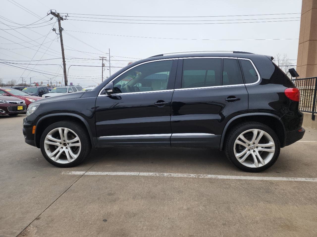 Used 2016 Volkswagen Tiguan SEL FWD image 8
