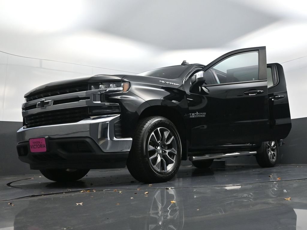 Used 2019 Chevrolet Silverado 1500 LT w/ Texas Edition image 28