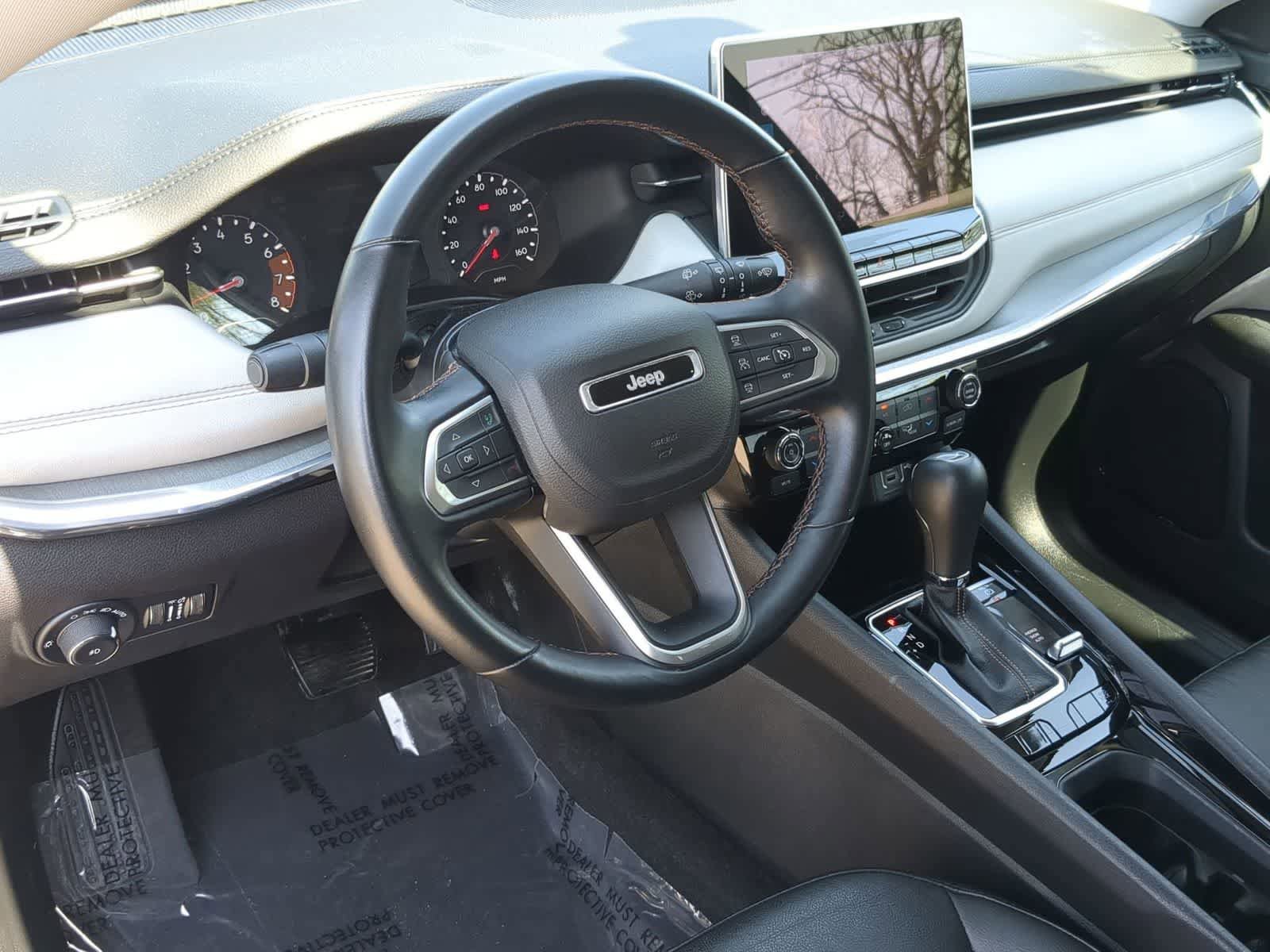 Used 2022 Jeep Compass Limited AWD/4WD image 10