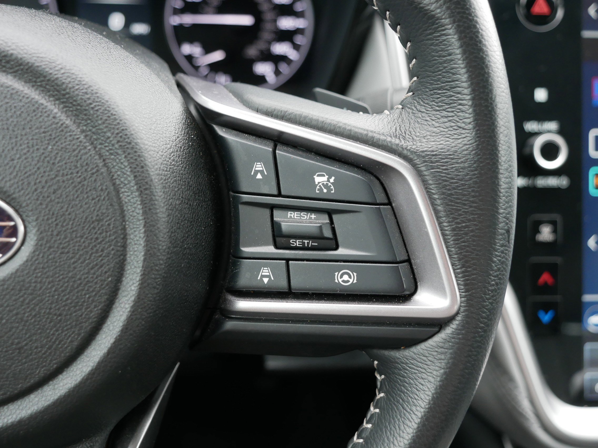 Certified 2025 Subaru Legacy Premium AWD/4WD image 30