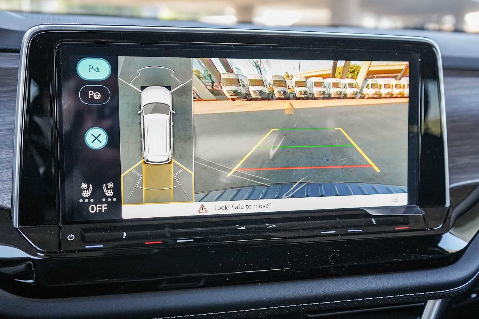 New 2026 Volkswagen Atlas SEL Premium R-Line image 26