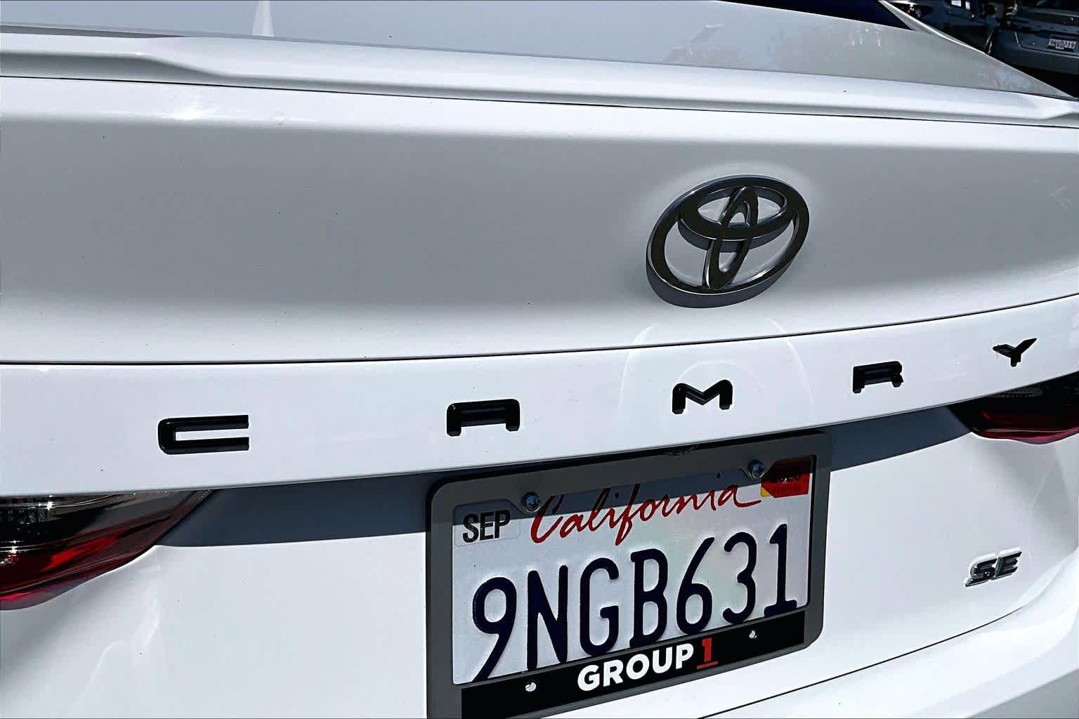 Used 2025 Toyota Camry SE FWD image 30