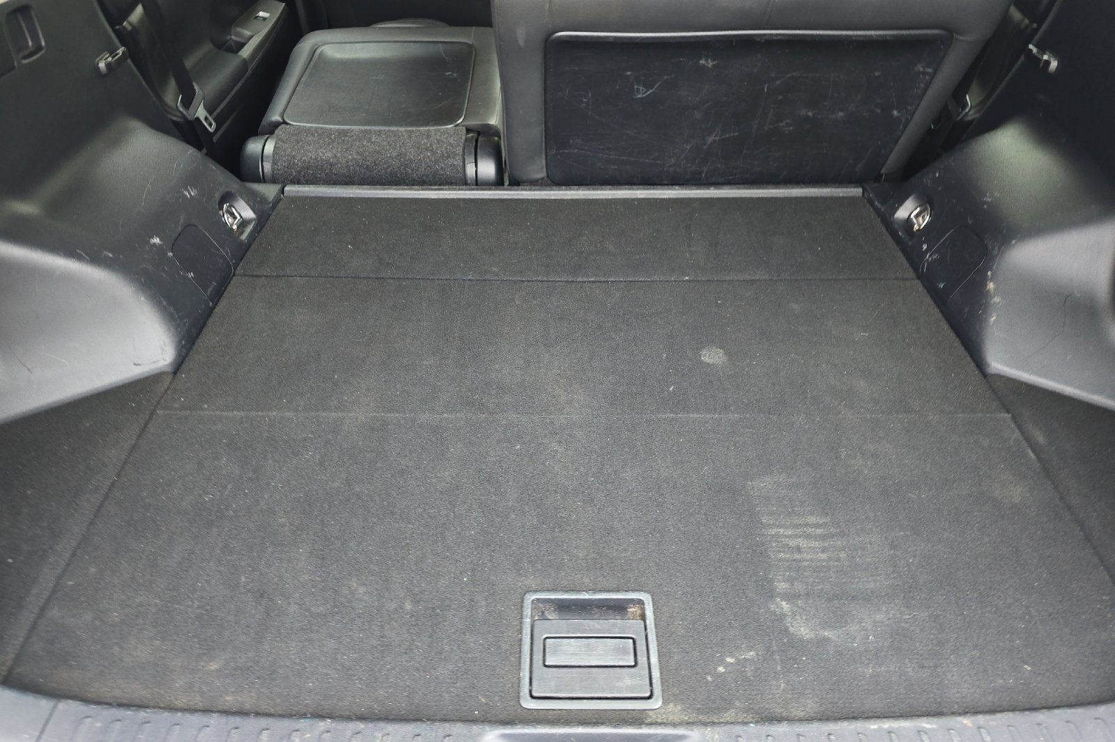 Used 2017 Toyota Prius V Four image 19