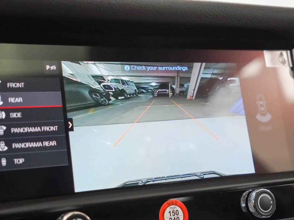Certified 2026 Porsche Macan AWD/4WD image 30
