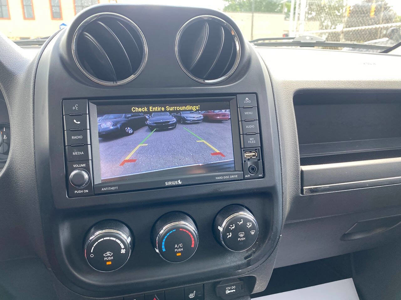 Used 2016 Jeep Patriot High Altitude image 17