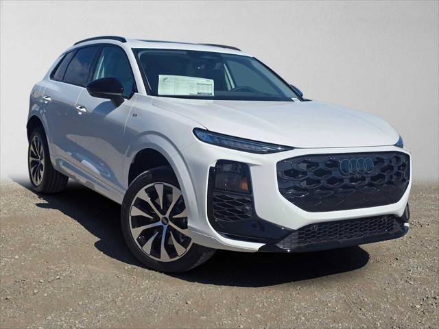 New 2026 Audi Q3 quattro 2.0T AWD/4WD image 1