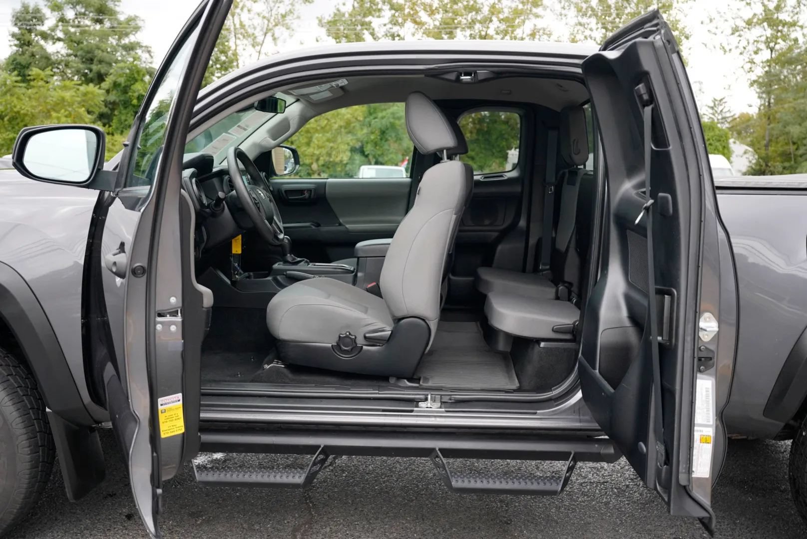 Used 2022 Toyota Tacoma SR w/ SX Package AWD/4WD image 28