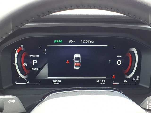 Used 2025 Nissan Rogue SL AWD/4WD image 18