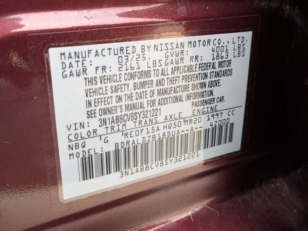 Used 2025 Nissan Sentra SV FWD image 33