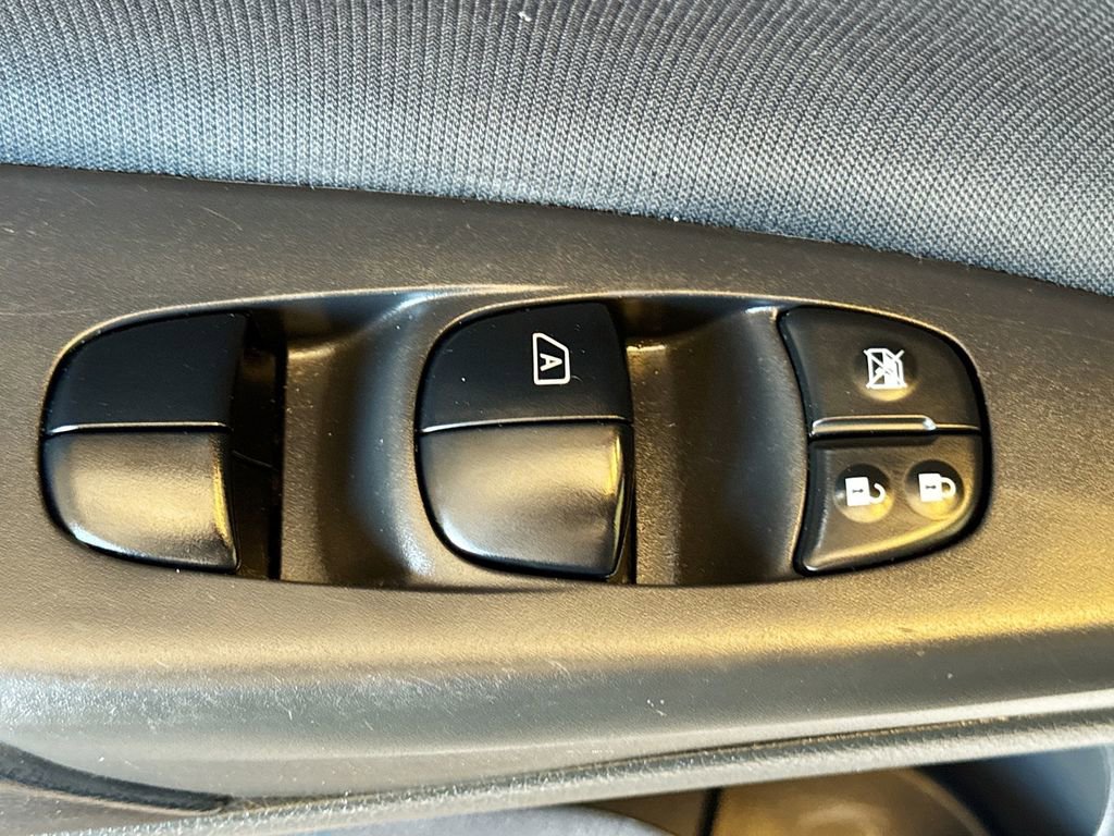 Used 2018 Nissan Sentra SV FWD image 20