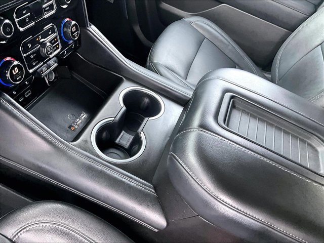 Used 2021 Chevrolet Suburban LT w/ Luxury Package RWD image 15