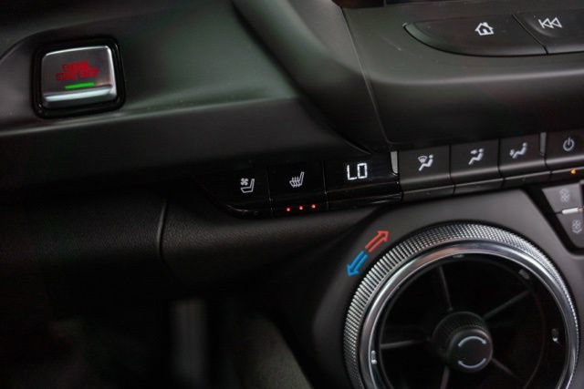 Used 2019 Chevrolet Camaro ZL1 RWD image 25