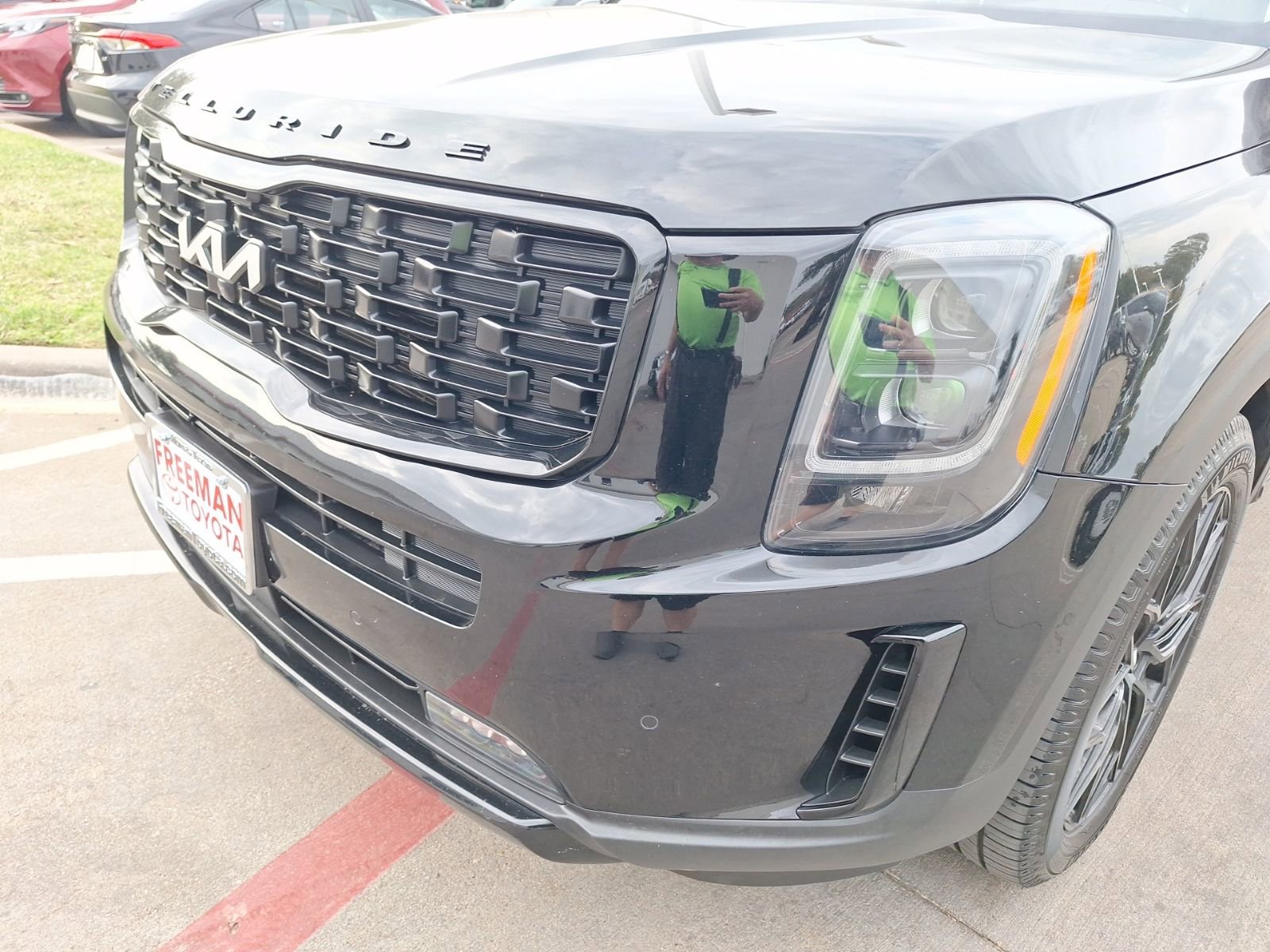 Used 2022 Kia Telluride SX w/ SX Prestige Package image 10