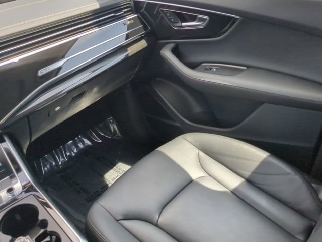 Used 2023 Audi Q7 3.0T Premium Plus w/ Premium Plus Package AWD/4WD image 17