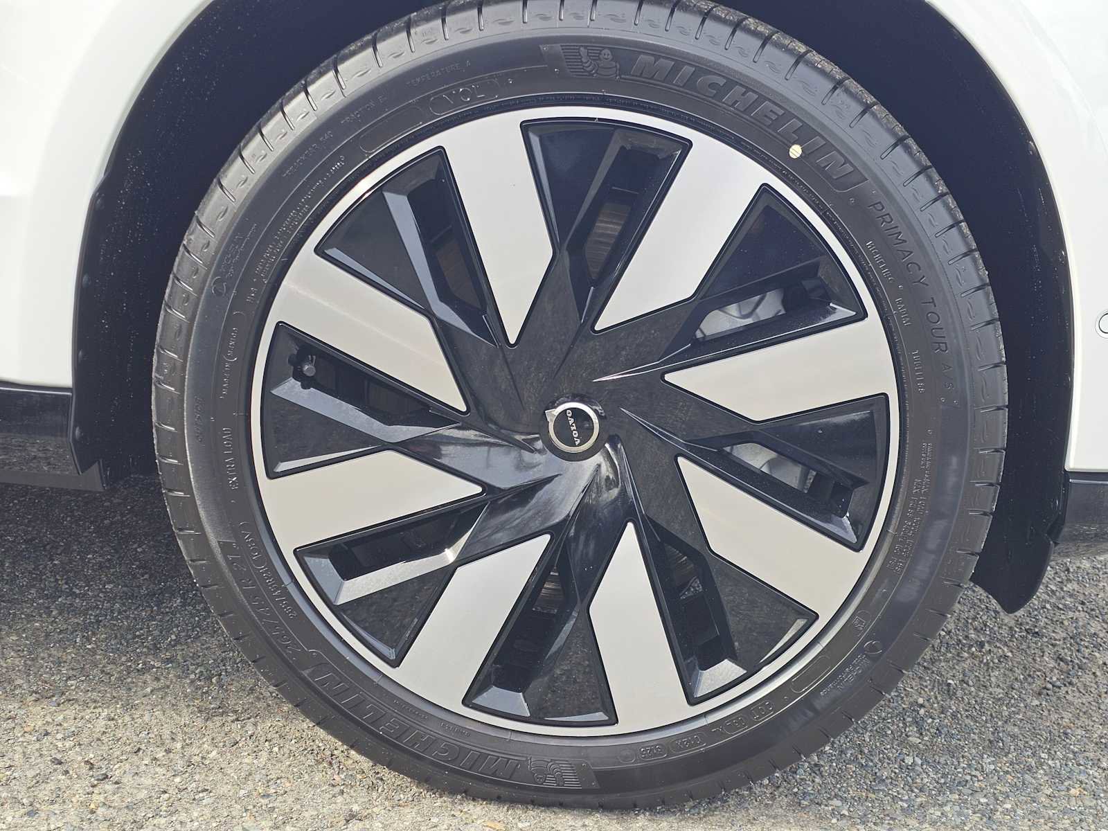 New 2026 Volvo EX90 Ultra image 9