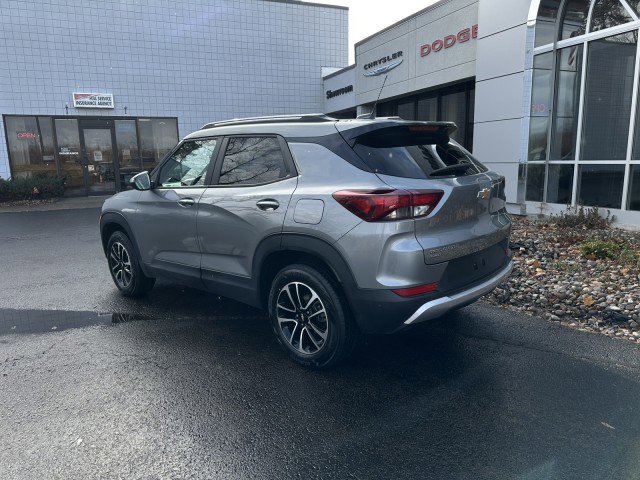 Used 2025 Chevrolet TrailBlazer LT image 4