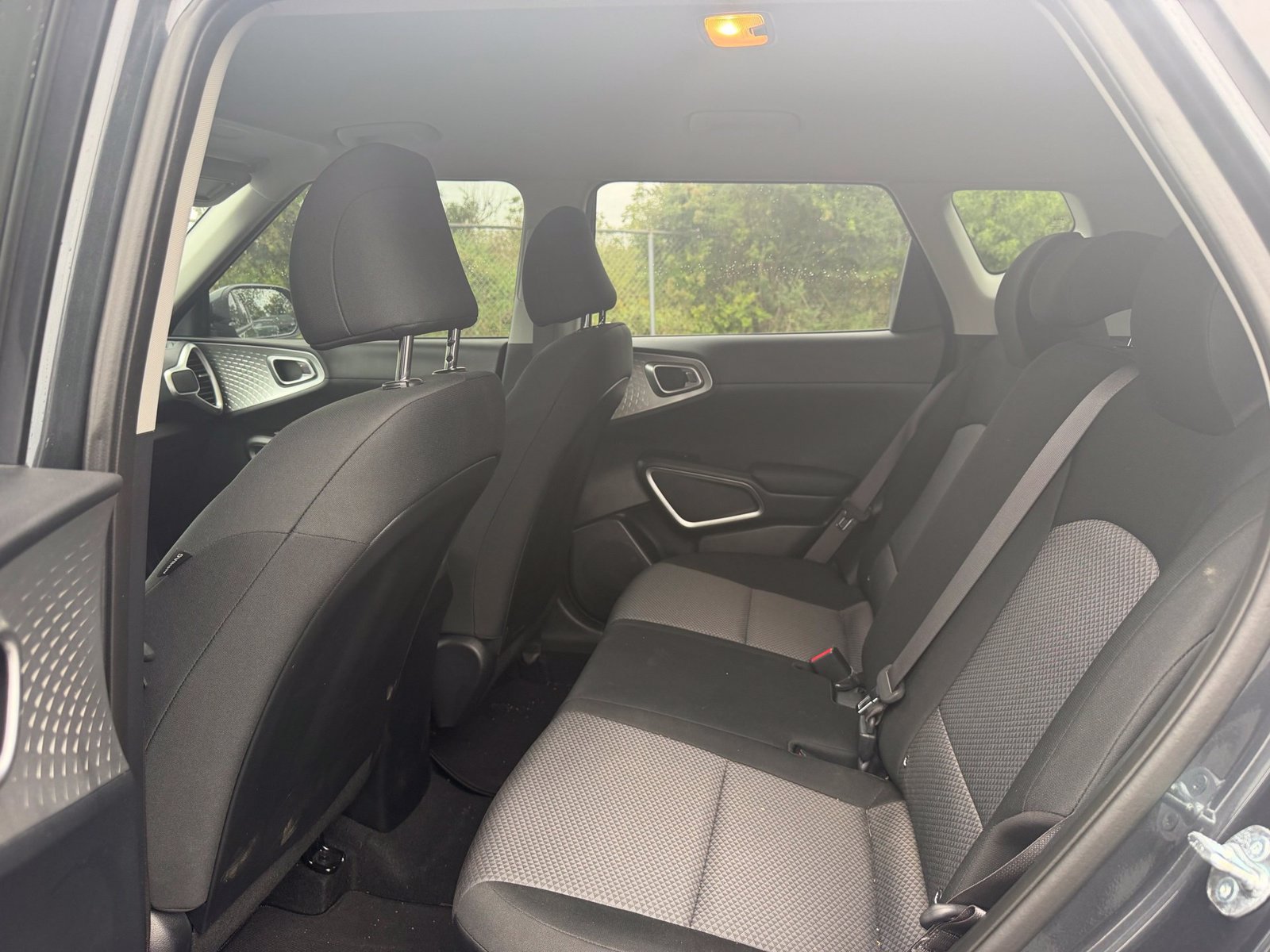 Used 2025 Kia Soul LX FWD image 10