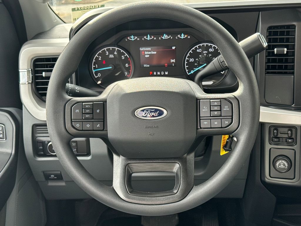 New 2026 Ford F250 XL w/ XL Chrome Package image 15