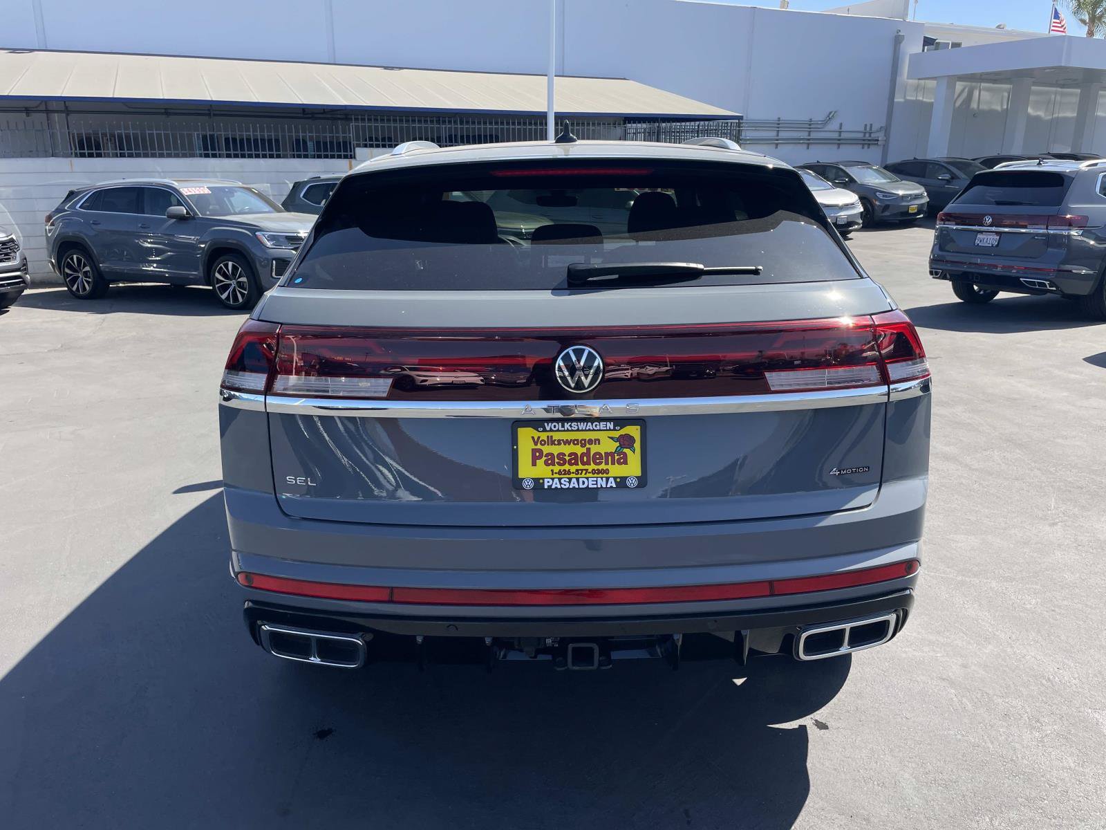 Certified 2025 Volkswagen Atlas Cross Sport SEL Premium R-Line AWD/4WD image 4