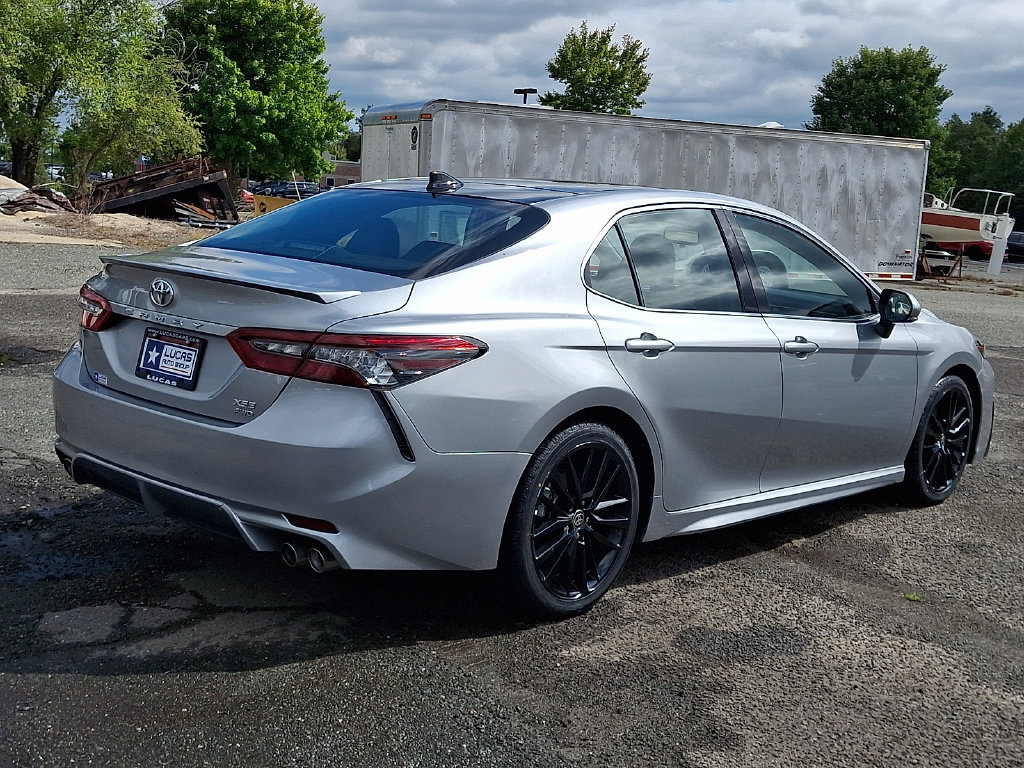 Used 2022 Toyota Camry XSE w/ Carpet Mat Package (TMS) AWD/4WD image 12