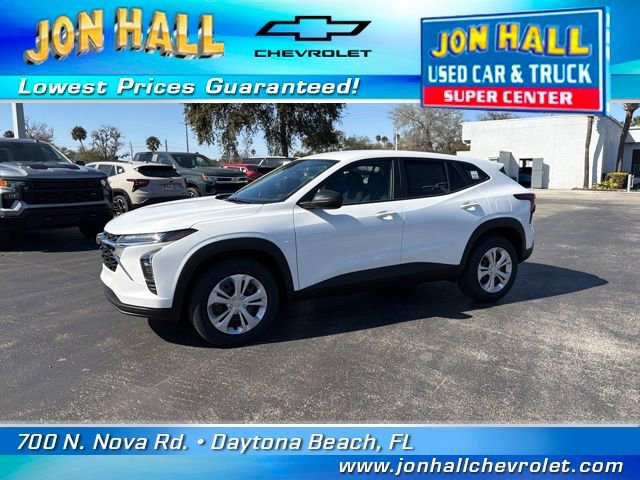 Used 2026 Chevrolet Trax LS image 3