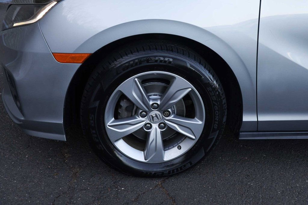 Used 2018 Honda Odyssey EX image 11