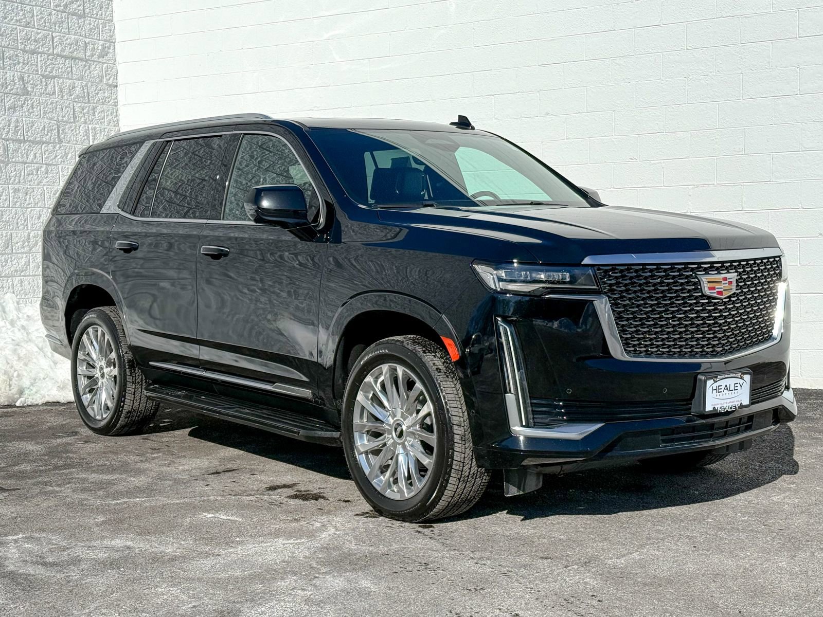 Used 2023 Cadillac Escalade Premium Luxury image 1