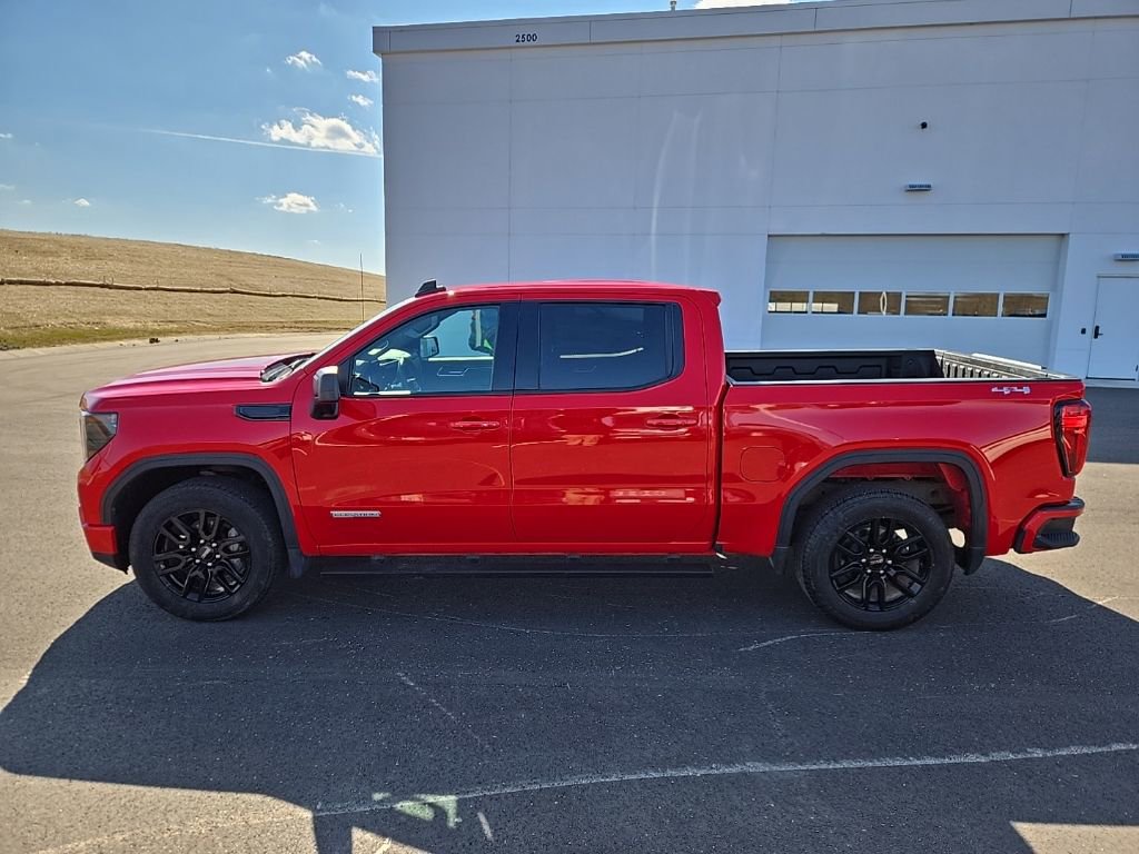 Used 2023 GMC Sierra 1500 Elevation image 2
