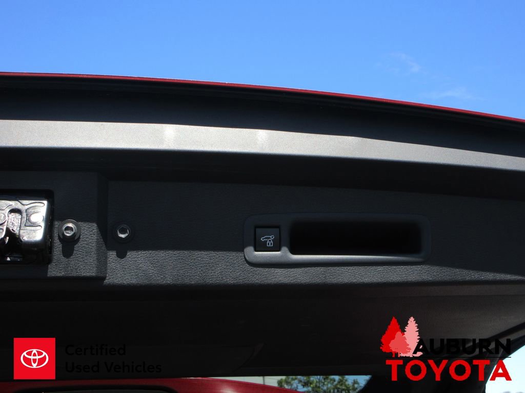 Certified 2025 Toyota Sienna XSE w/ XSE Premium Package image 14