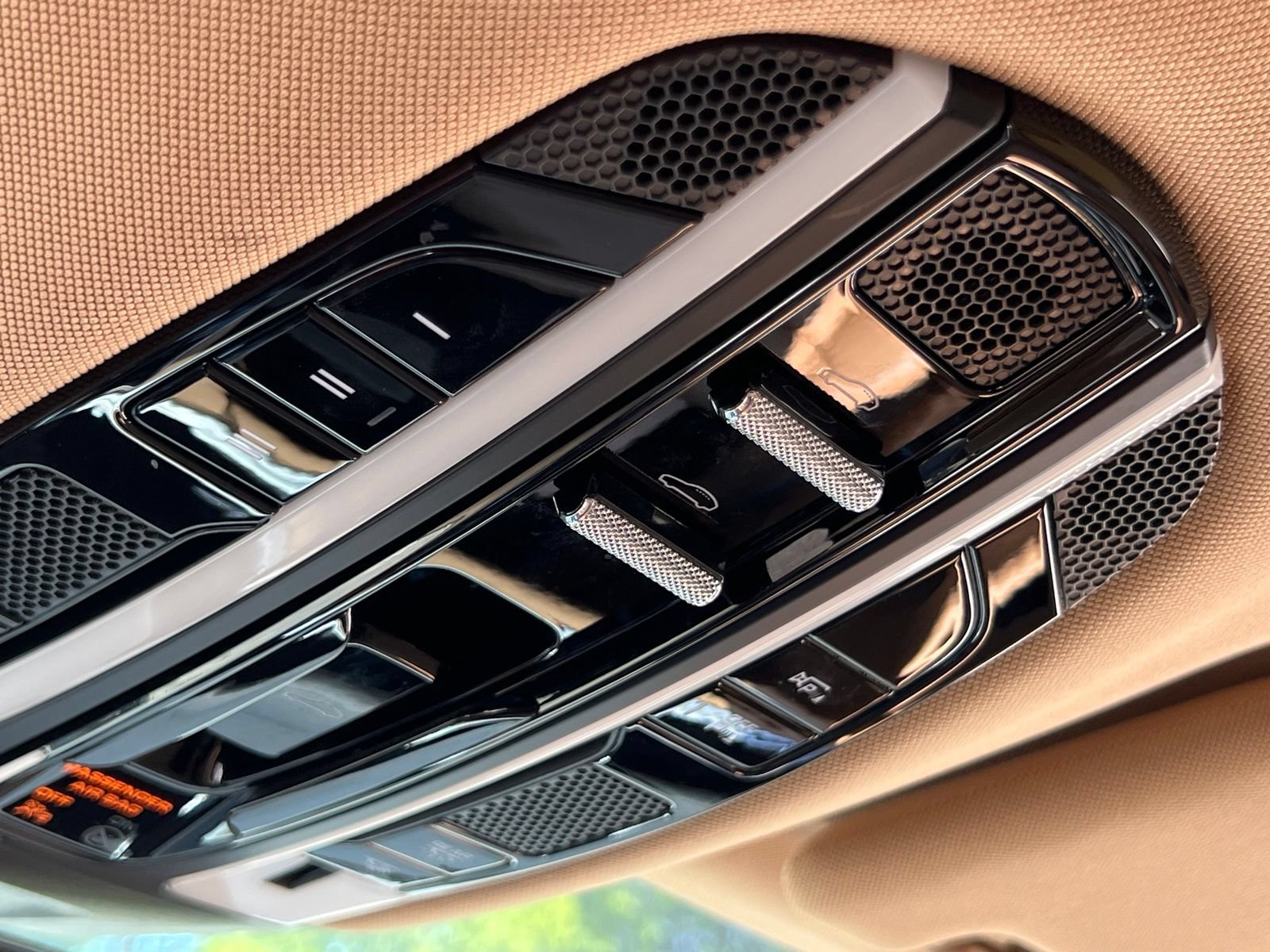 Certified 2018 Porsche Panamera 4S AWD/4WD image 36