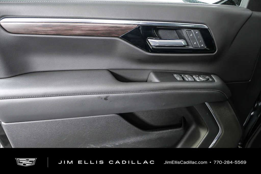 Used 2025 Chevrolet Tahoe LT RWD image 6